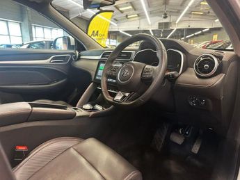 MG MG ZS 51.1kWh Trophy SUV 5dr Electric Auto (176 ps)