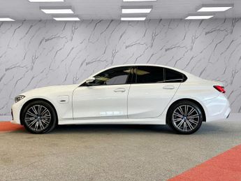 BMW 3 SERIES 2.0 330e 12kWh M Sport Saloon 4dr Petrol Plug-in Hybrid Auto xDr