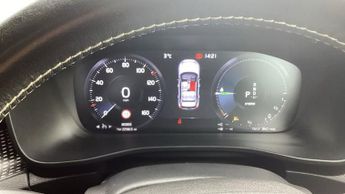 VOLVO XC40 1.5h T5 Twin Engine Recharge 10.7kWh R-Design SUV 5dr Petrol Plu
