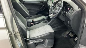 VOLKSWAGEN TIGUAN 1.5 TSI EVO R-Line Tech SUV 5dr Petrol DSG Euro 6 (s/s) (150 ps)
