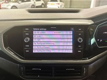 VOLKSWAGEN T-CROSS 1.5 TSI EVO R-Line SUV 5dr Petrol DSG Euro 6 (s/s) (150 ps)