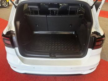 VOLKSWAGEN T-CROSS 1.5 TSI EVO R-Line SUV 5dr Petrol DSG Euro 6 (s/s) (150 ps)