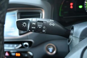 HYUNDAI IONIQ 28kWh Premium Hatchback 5dr Electric Auto (120 ps)