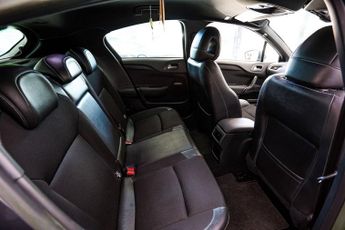 CITROEN DS4 2.0 HDi DStyle Hatchback 5dr Diesel Auto Euro 5 (160 ps)
