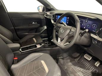 VAUXHALL MOKKA ELECTRIC 50kWh Ultimate SUV 5dr Electric Auto (136 ps)