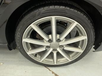 AUDI A3 1.5 TFSI CoD 35 Black Edition Sportback 5dr Petrol Manual Euro 6