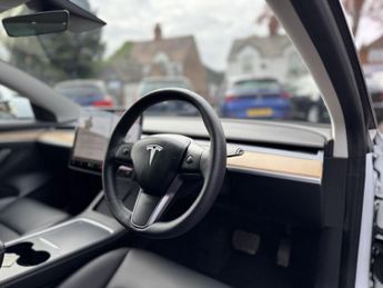 TESLA Model 3 (Dual Motor) Long Range Saloon 4dr Electric Auto 4WDE (346 ps)