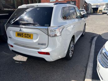 MITSUBISHI OUTLANDER 2.0h 12kWh GX4hs SUV 5dr Petrol Plug-in Hybrid CVT 4WD Euro 5 (s