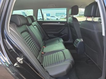 VOLKSWAGEN PASSAT 1.5 TSI EVO SEL Estate 5dr Petrol DSG Euro 6 (s/s) (150 ps)