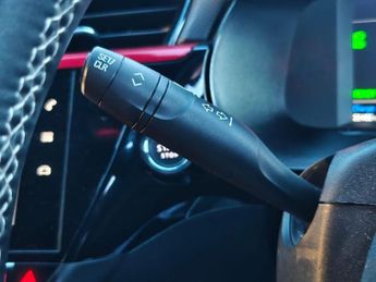 VAUXHALL Corsa Electric 50kWh SRi Premium Hatchback 5dr Electric Auto (136 ps)