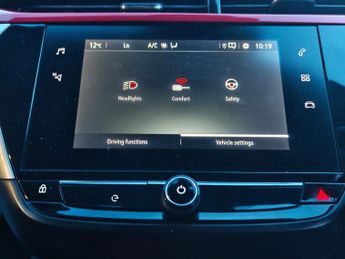 VAUXHALL Corsa Electric 50kWh SRi Premium Hatchback 5dr Electric Auto (136 ps)