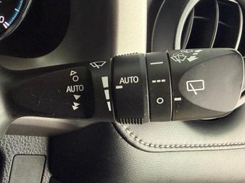 TOYOTA RAV4 2.5 VVT-h Excel SUV 5dr Petrol Hybrid CVT 4WD Euro 6 (s/s) (Safe