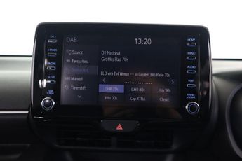 TOYOTA YARIS 1.5 VVT-h Design E-CVT Euro 6 (s/s) 5dr
