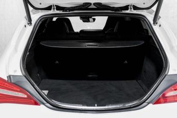 MERCEDES-BENZ CLA 2.0 CLA45 AMG Shooting Brake 5dr Petrol SpdS DCT 4MATIC Euro 6 (