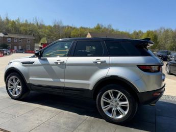 LAND ROVER RANGE ROVER EVOQUE 2.0 TD4 SE Tech SUV 5dr Diesel Auto 4WD Euro 6 (s/s) (180 ps)