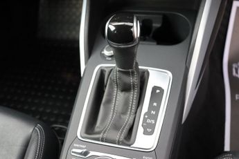 AUDI Q2 1.5 TFSI COD 35 BLACK EDITION