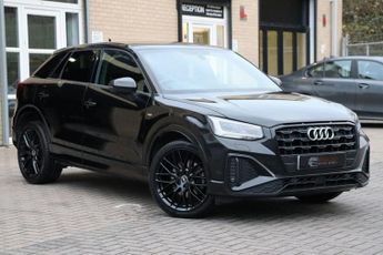 AUDI Q2 1.5 TFSI COD 35 BLACK EDITION
