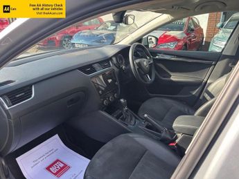 SKODA OCTAVIA 1.5 TSI GPF ACT SE L Hatchback 5dr Petrol DSG Euro 6 (s/s) (150 