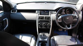 LAND ROVER DISCOVERY SPORT 2.0 TD4 SE Tech SUV 5dr Diesel Auto 4WD Euro 6 (s/s) (180 ps)