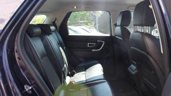 LAND ROVER DISCOVERY SPORT 2.0 TD4 SE Tech SUV 5dr Diesel Auto 4WD Euro 6 (s/s) (180 ps)