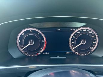 VOLKSWAGEN TIGUAN 2.0 TDI R-Line SUV 5dr Diesel DSG Euro 6 (s/s) (150 ps)