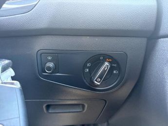 VOLKSWAGEN TIGUAN 2.0 TDI R-Line SUV 5dr Diesel DSG Euro 6 (s/s) (150 ps)
