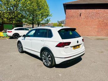 VOLKSWAGEN TIGUAN 2.0 TDI R-Line SUV 5dr Diesel DSG Euro 6 (s/s) (150 ps)