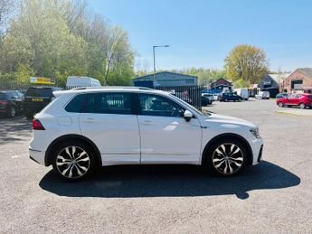 VOLKSWAGEN TIGUAN 2.0 TDI R-Line SUV 5dr Diesel DSG Euro 6 (s/s) (150 ps)