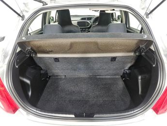 TOYOTA VITZ 1.0 automatic 