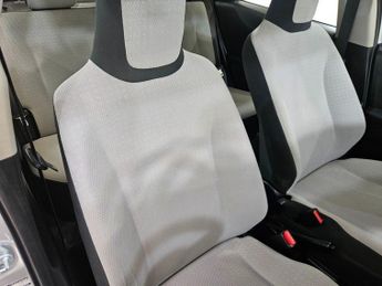 TOYOTA VITZ 1.0 automatic 