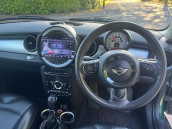MINI HATCH 2.0 Cooper D Hatchback 3dr Diesel Auto Euro 5 (112 ps)