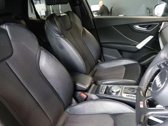 AUDI Q2 1.5 TFSI CoD 35 Black Edition SUV 5dr Petrol S Tronic Euro 6 (s/