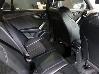 AUDI Q2 1.5 TFSI CoD 35 Black Edition SUV 5dr Petrol S Tronic Euro 6 (s/