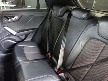 AUDI Q2 1.5 TFSI CoD 35 Black Edition SUV 5dr Petrol S Tronic Euro 6 (s/