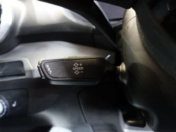 AUDI Q2 1.5 TFSI CoD 35 Black Edition SUV 5dr Petrol S Tronic Euro 6 (s/