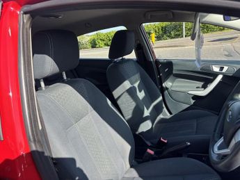 FORD FIESTA 1.25 Zetec Hatchback 5dr Petrol Manual (129 g/km, 81 bhp)
