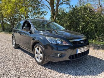 Ford Focus 1.6 Zetec Hatchback 5dr Petrol Manual (161 g/km, 99 bhp)
