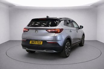 VAUXHALL GRANDLAND X 1.6 13.2kWh Business Edition Nav Premium SUV 5dr Petrol Plug-in 