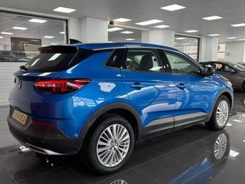 VAUXHALL GRANDLAND X 1.2 Turbo Business Edition Nav SUV 5dr Petrol Auto Euro 6 (s/s) 