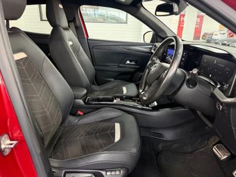 VAUXHALL MOKKA ELECTRIC 50kWh Ultimate SUV 5dr Electric Auto (136 ps)