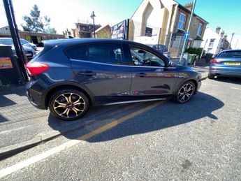 FORD FOCUS 1.0T EcoBoost Active X Vignale Hatchback 5dr Petrol Auto Euro 6 