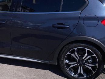 FORD FOCUS 1.0T EcoBoost Active X Vignale Hatchback 5dr Petrol Auto Euro 6 