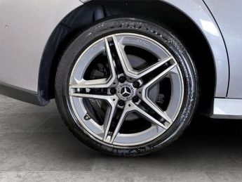 MERCEDES-BENZ CLA 2.0 CLA220 AMG Line Coupe 4dr Petrol 7G-DCT Euro 6 (s/s) (190 ps