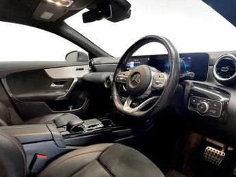 MERCEDES-BENZ CLA 2.0 CLA220 AMG Line Coupe 4dr Petrol 7G-DCT Euro 6 (s/s) (190 ps