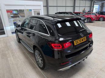 MERCEDES-BENZ GLC 2.0 GLC220d AMG Line (Premium) SUV 5dr Diesel G-Tronic+ 4MATIC E