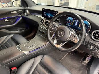 MERCEDES-BENZ GLC 2.0 GLC220d AMG Line (Premium) SUV 5dr Diesel G-Tronic+ 4MATIC E