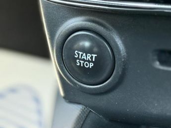 RENAULT CLIO 1.5 dCi Dynamique MediaNav Hatchback 5dr Diesel EDC Euro 5 (90 p