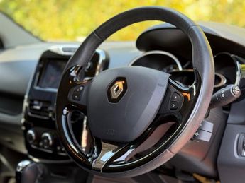 RENAULT CLIO 1.5 dCi Dynamique MediaNav Hatchback 5dr Diesel EDC Euro 5 (90 p