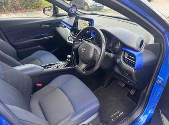 TOYOTA C-HR 1.8 VVT-h Dynamic SUV 5dr Petrol Hybrid CVT Euro 6 (s/s) (122 ps