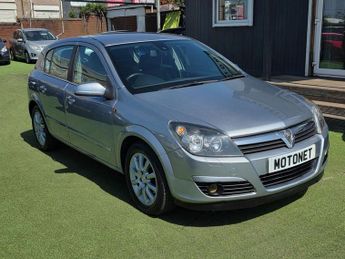 VAUXHALL ASTRA 1.6i 16v Design Hatchback 5dr Petrol AUTOMATIC (156 g/km, 103 bh